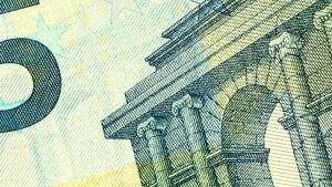 monetary bill zoomed in